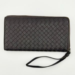 GUC Bottega Veneta Brown Wristlet Zip Wallet